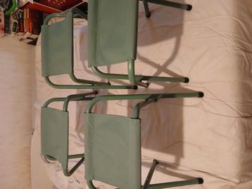 CHAISE CAMPING   SOLIDE 110KG PRIX 10 EUR POUR LES 4 beschikbaar voor biedingen