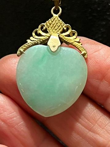 Vintage jade?? hanger in hartvorm (zonder ketting) beschikbaar voor biedingen