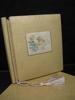 OUD BABYBOEK IN DOOS, Antiek en Kunst, Curiosa en Brocante, Ophalen of Verzenden