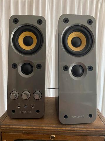 Creativ speakers beschikbaar voor biedingen