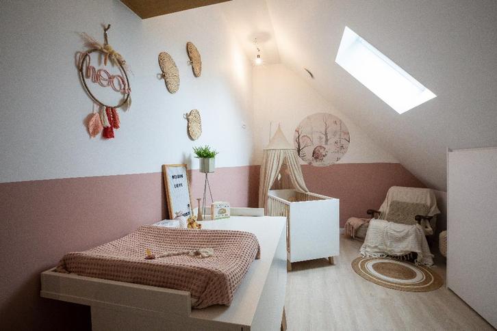 Meegroeibed met commode, Kinderen en Baby's, Kinderkamer | Complete kinderkamers, Zo goed als nieuw, Jongetje of Meisje, Ophalen