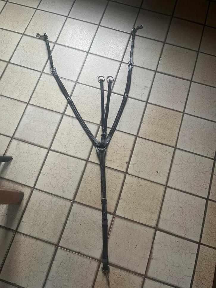 Bruine martingaal Full, Dieren en Toebehoren, Paarden en Pony's | Hoofdstellen en Tuigage, Zo goed als nieuw, Ophalen of Verzenden