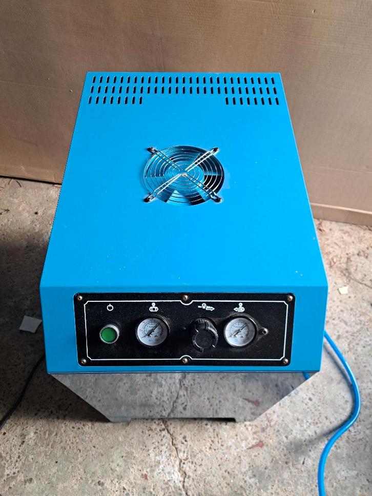 Compressor 9bar silent, Doe-het-zelf en Bouw, Compressors, Zo goed als nieuw, 6 tot 10 bar, Minder dan 25 liter, 400 tot 800 liter/min