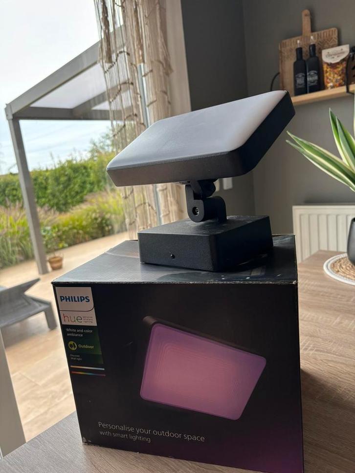 Philips Hue | buitenlamp, Huis en Inrichting, Lampen | Wandlampen, Zo goed als nieuw, Ophalen