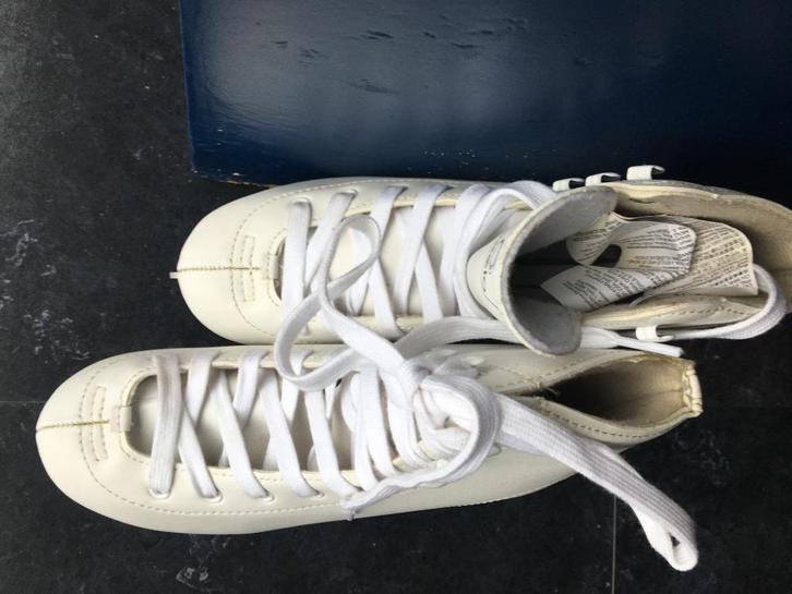 Rolexo kunstschaatsen maat 35-36, Sport en Fitness, Schaatsen, Zo goed als nieuw, Kunstschaatsen, Ophalen of Verzenden