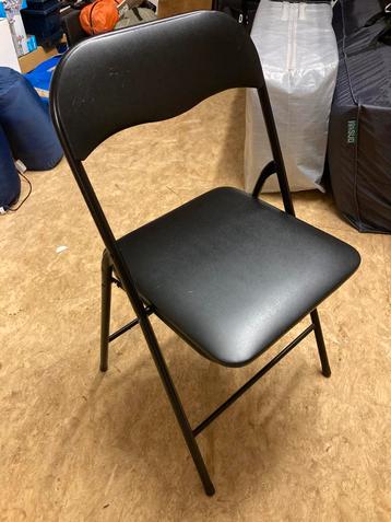 Klapstoelen beschikbaar voor biedingen