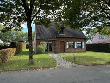 Maison te koop in Zwevegem-Moen, 3 slpks, 162 m², Vrijstaande woning, 3 kamers