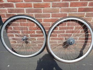 Wielset Rigida DPX, Campagnolo Daytona naven zeldzaam! beschikbaar voor biedingen