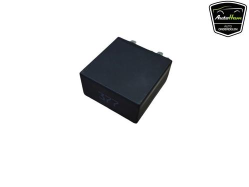 RELAIS Volkswagen Golf IV (1J1) (4B0955531A), Auto-onderdelen, Elektronica en Kabels, Volkswagen, Gebruikt