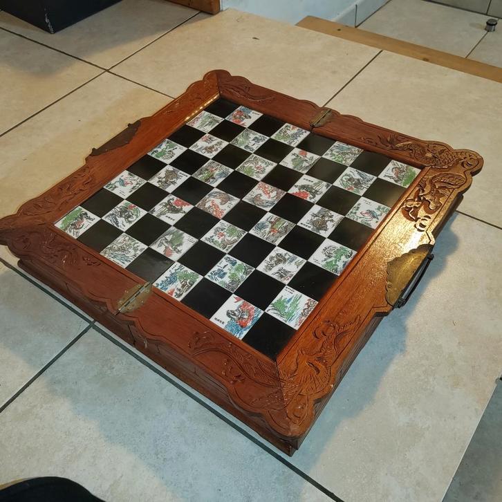 Jeu d'échec chinois, Maison & Meubles, Tables | Tables de salon, Enlèvement