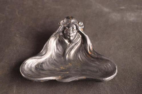 Kleine Art Nouveau vide poche, Antiek en Kunst, Antiek | Tin, Verzenden