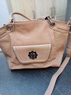 Handtas, Handtassen en Accessoires, Tassen | Damestassen, Ophalen, Zo goed als nieuw, Beige, Handtas