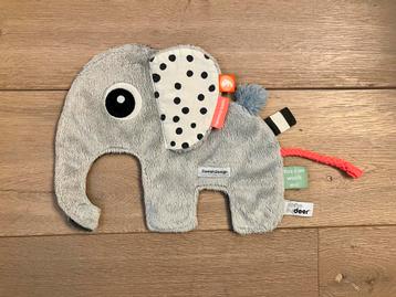 Speendoekje done by deer beschikbaar voor biedingen