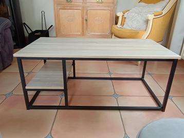 Table de salon de 101 cm x 51,5 cm beschikbaar voor biedingen