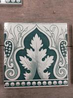 43 antieke randtegels met donkergroene afbeelding 15x15cm, Ophalen