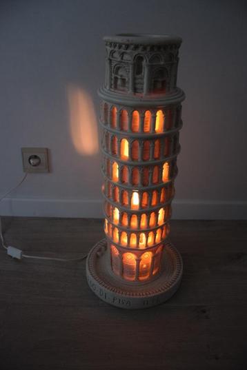 Pisa toren met verlichting 55 cm + kathedraal beeldje  beschikbaar voor biedingen