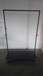 Kledingrek op wieltjes, perfecte staat, Ophalen