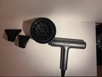 Max pro: Next-level haardroger– Lichtgewicht & ultrasnel! beschikbaar voor biedingen