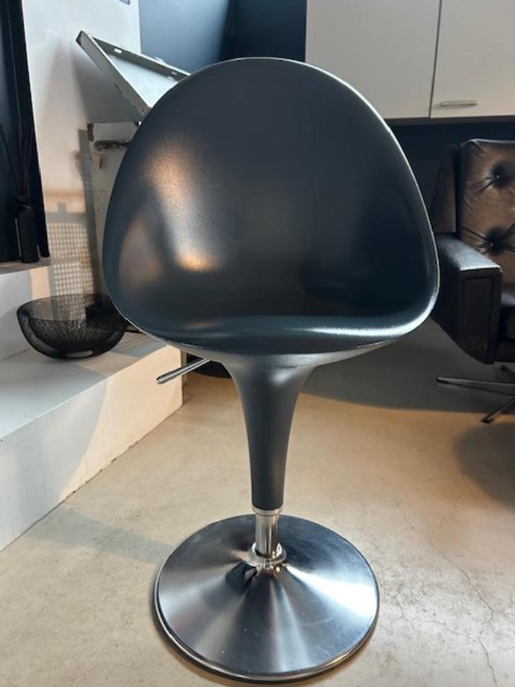 5 stuks design bombo chair, Huis en Inrichting, Stoelen, Gebruikt, Vijf, Zes of meer stoelen, Blauw, Ophalen