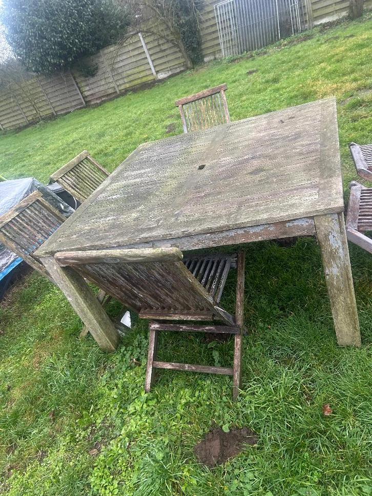 Vierkante tafel teak old look met zes stoelen, Tuin en Terras, Tuintafels, Gebruikt, Vierkant, Teakhout, Ophalen