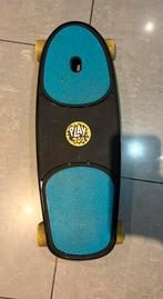 Decathlon play 100 skateboard, Sport en Fitness, Skateboarden, Ophalen of Verzenden, Zo goed als nieuw, Skateboard