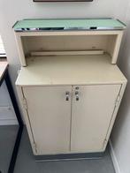 Vintage ziekenhuiskastje, Huis en Inrichting, Kasten | Roldeurkasten en Archiefkasten, Ophalen, Gebruikt, 100 tot 150 cm, 50 tot 100 cm