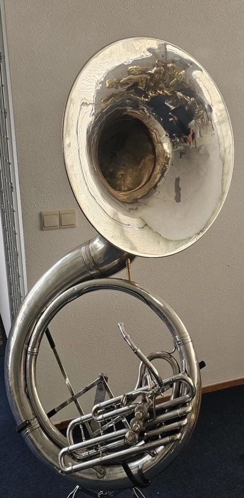 C. G. Conn 20K Silver BBb Sousaphone, Muziek en Instrumenten, Blaasinstrumenten | Overige, Gebruikt, Koperblazer, Ophalen