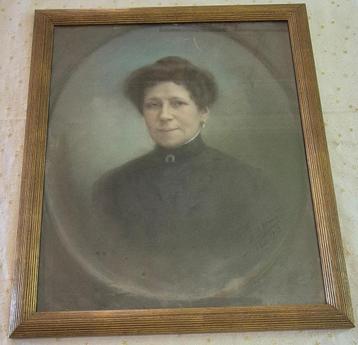 Portrait de femme (fusain) daté et signé  1913  beschikbaar voor biedingen
