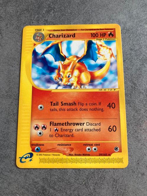 Charizard pokemon kaart, Hobby en Vrije tijd, Verzamelkaartspellen | Pokémon, Zo goed als nieuw, Losse kaart, Verzenden