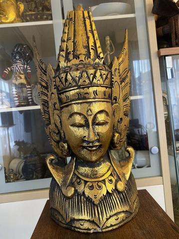 Belle statue de tête de Bouddha thaïlandais en bois