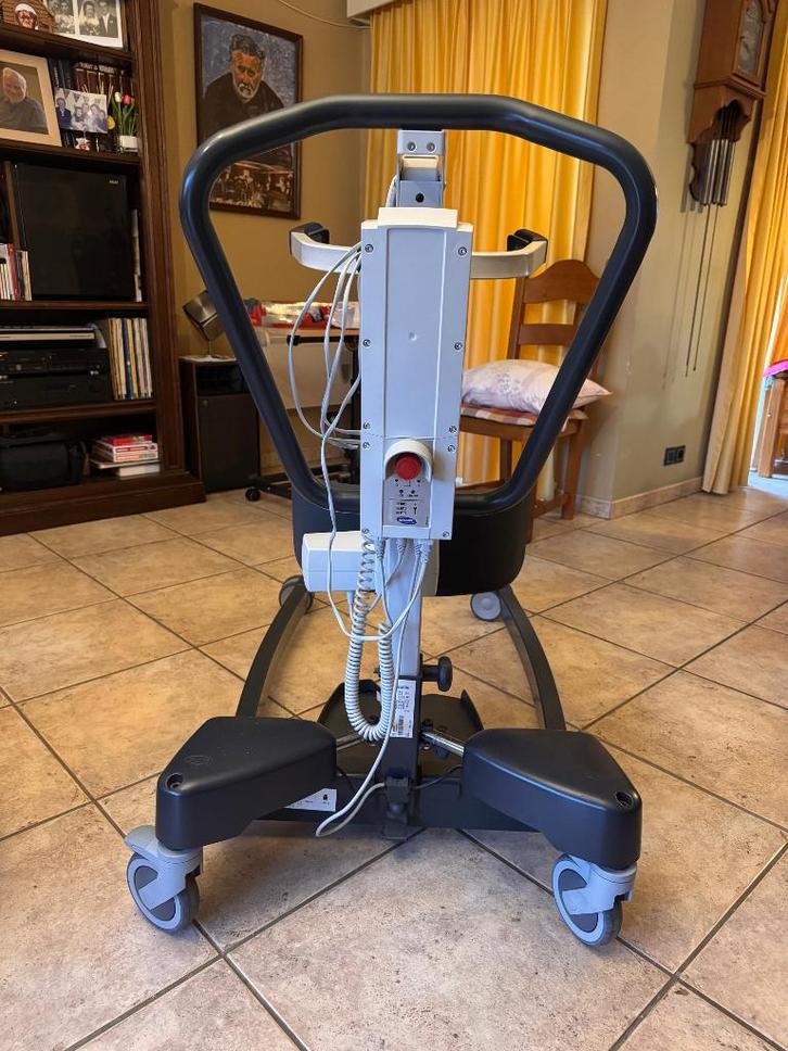 Tweedehands Stand-Assist Tillift, Elektronische apparatuur, Persoonlijke Verzorgingsapparatuur, Gebruikt, Overige typen, Ophalen