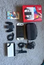 Nintendo Switch Oled-console + 1 game + beschermhoes, Games en Spelcomputers, Switch OLED, Met 2 controllers, Ophalen of Verzenden