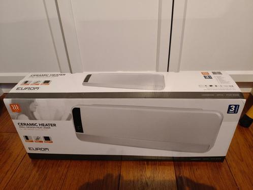 Keramische wandverwarming met afstandsbediening, Doe-het-zelf en Bouw, Verwarming en Radiatoren, Nieuw, Radiator, 800 watt of meer