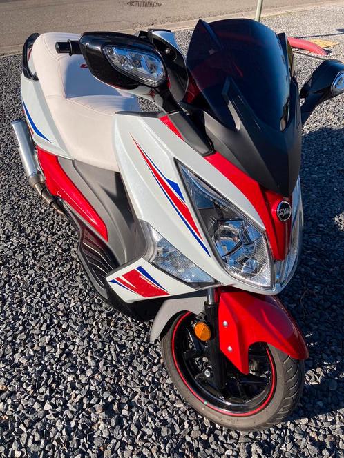 Scooter Sym 125cc GTS, Fietsen en Brommers, Scooters | SYM, Zo goed als nieuw