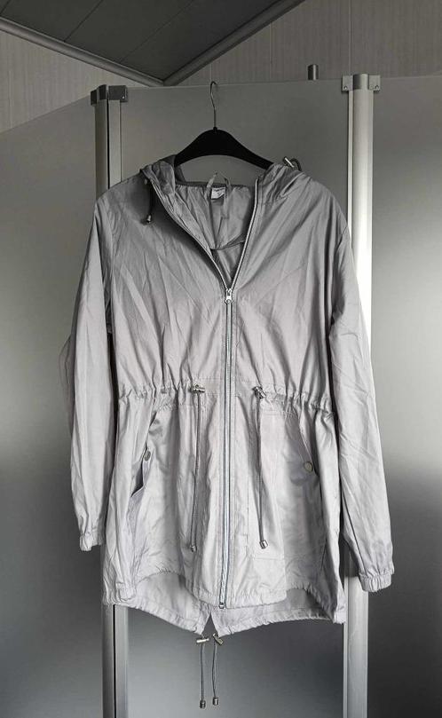 Jas - Zomerjas - Grijs - Up2Fashion - Medium - Dames - €5, Vêtements | Femmes, Vestes | Été, Comme neuf, Taille 38/40 (M), Gris