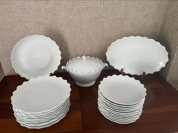 Salmon & Cie Limoges porseleinen tafelservies beschikbaar voor biedingen