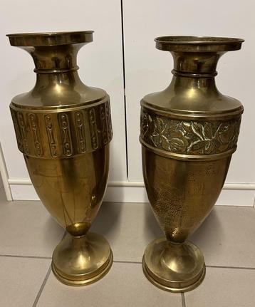 2 grands vases en cuivre jaune - Vintage