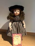 Decoratieve Porseleinen pop limited editie, Verzamelen, Poppen, Ophalen, Zo goed als nieuw, Pop, Levensecht of Reborn