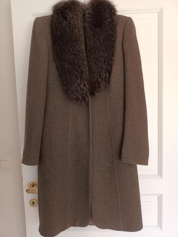 Klassieke vest in mantelstijl, Kleding | Dames, Truien en Vesten, Zo goed als nieuw, Maat 38/40 (M), Bruin, Ophalen of Verzenden