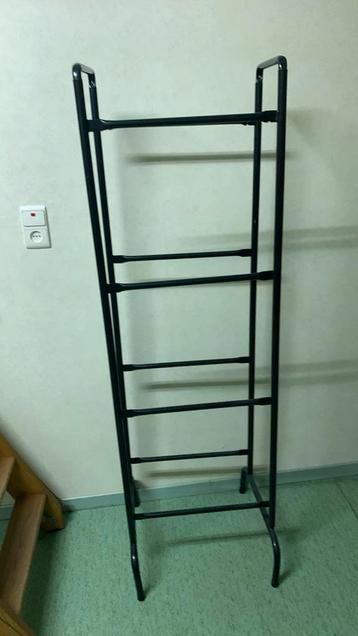 Rack voor 4 st  curver bakken, Ophalen, Gebruikt