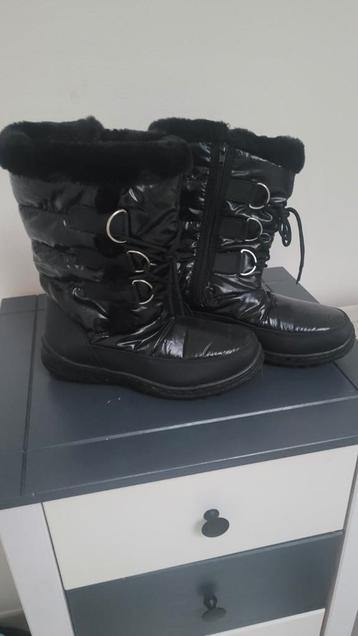 Bottes d'hiver beschikbaar voor biedingen