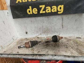 Aandrijfas links-voor van een Ford Focus beschikbaar voor biedingen