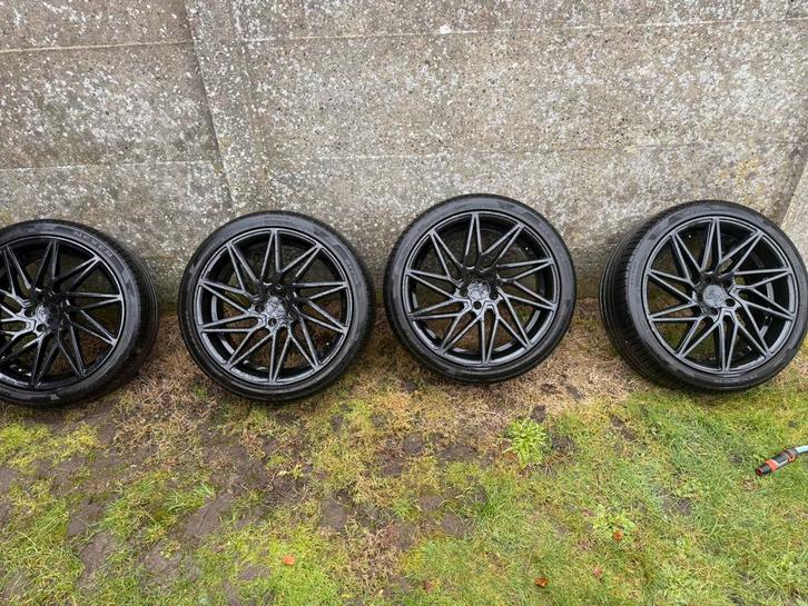 Roues d'été, pneus aussi bons que neufs, 20 pouces, 5x112, Autos : Pièces & Accessoires, Pneus & Jantes, Pneus et Jantes, Pneus été