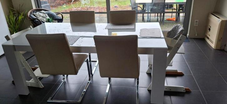 6 gratis op te knappen stoelen, Huis en Inrichting, Stoelen, Ophalen