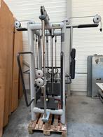 Technogym multistation incl. accessoires twv 500 euro 2750€, Sport en Fitness, Ophalen, Benen, Krachtstation, Zo goed als nieuw