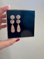 Nieuwe oorbellen Pretty Pearls, Ophalen of Verzenden, Nieuw, Hangers