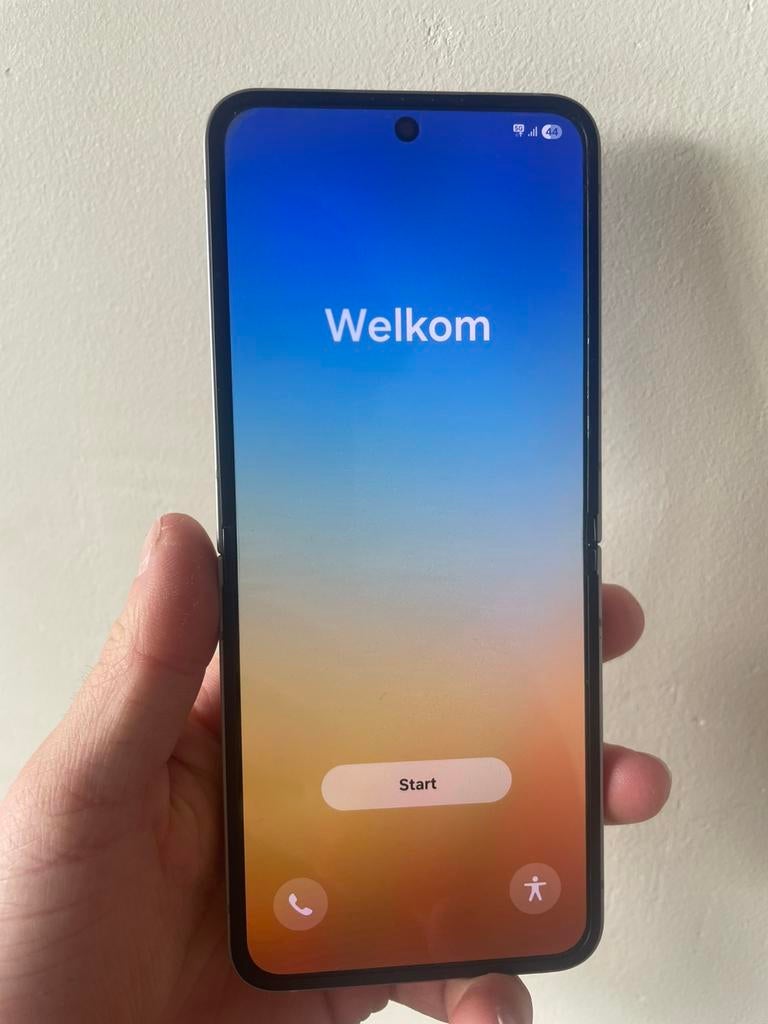 Samsung Galaxy Z Flip 6 256 Go Silver Shadow, Enlèvement ou Envoi, Utilisé, Sans abonnement, Sans simlock