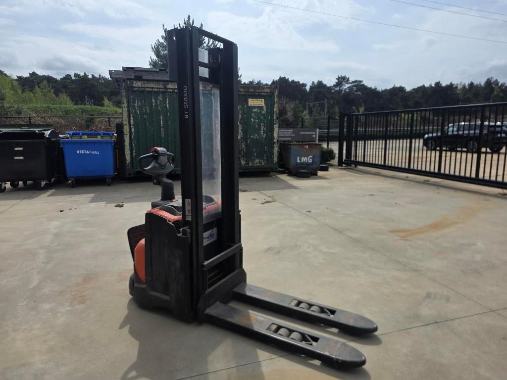 toyota stapelaar 1000 kg, Articles professionnels, Machines & Construction | Chariots élévateurs & Transport interne, Empileur