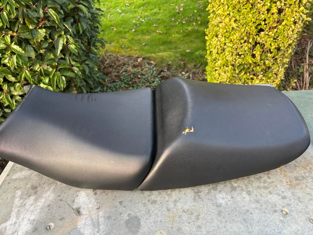 Zadel suzuki bandit 2006-2007, Motoren, Ophalen, Gebruikt