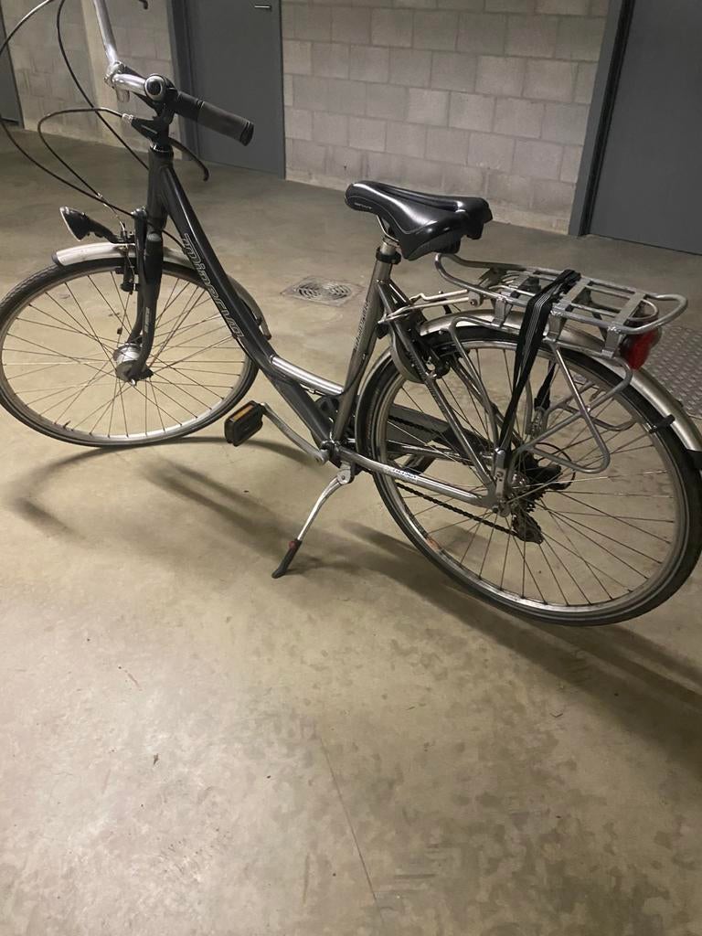 Minerva damesfiets, Ophalen, Gebruikt